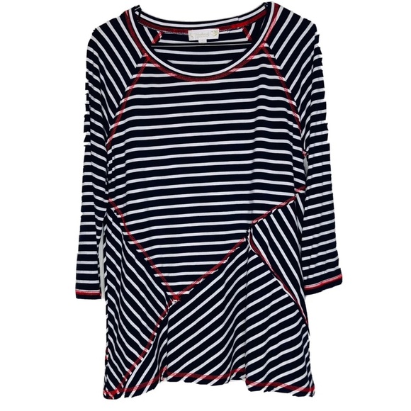 Suzanne Betro Tops - Weekend Suzanne betro artsy red and navy seam top size XL